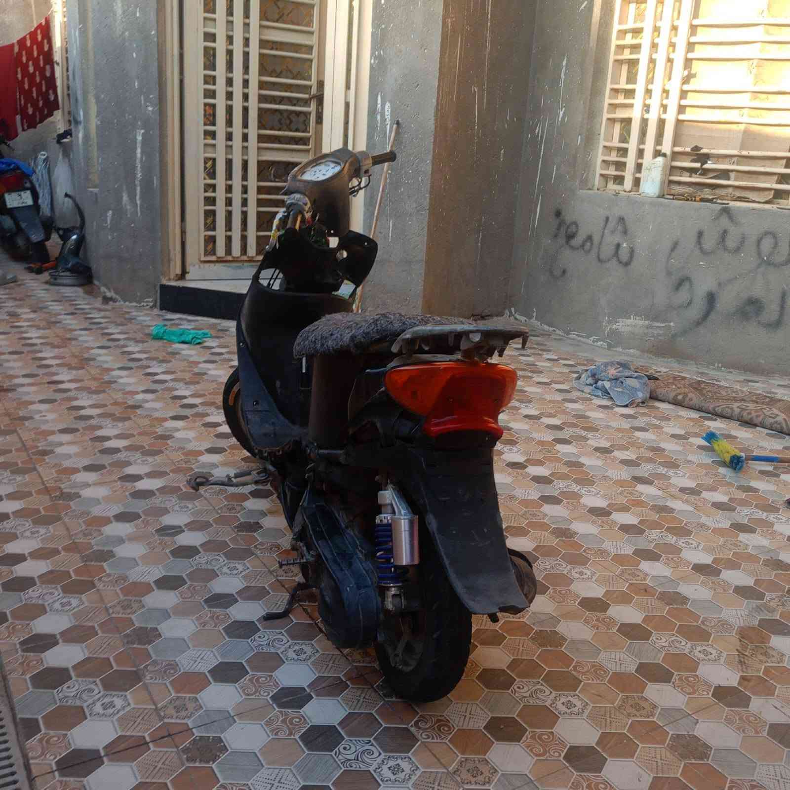 دراجه شغاله سعرها ١٠٠ بس تاير مبنجر رقم ***********
