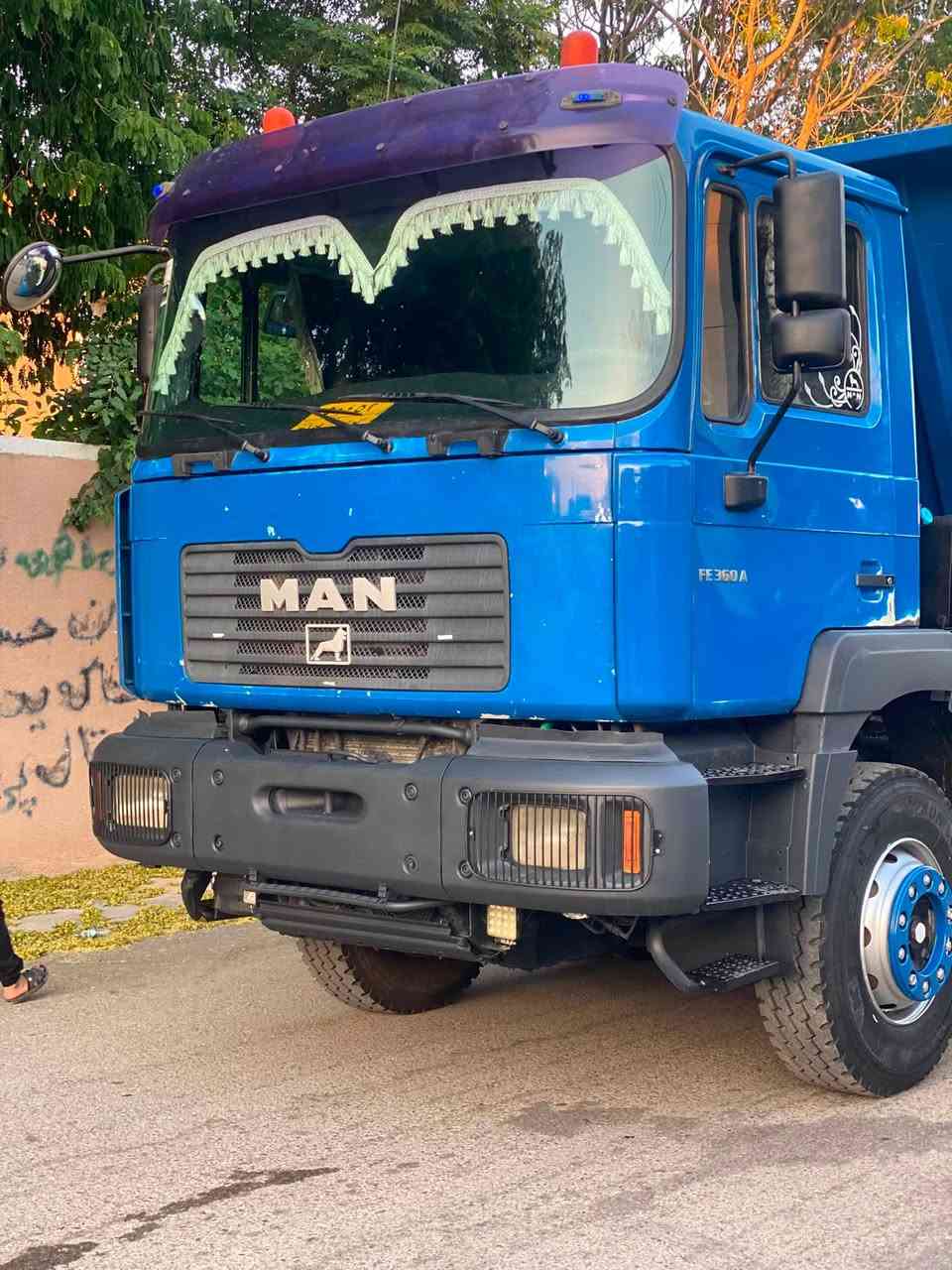 مان صقر للبيع
مديل ٢٠٠٢

محرك ٣٦٠ قباغ عالي 

مجموعة جيف كامل 

بدي ١٨ متر 

تايرات جديد 

سنوية جديد 

السيارة مكفول دعامي لل دعامي 

رقم/***********

رقم/***********
