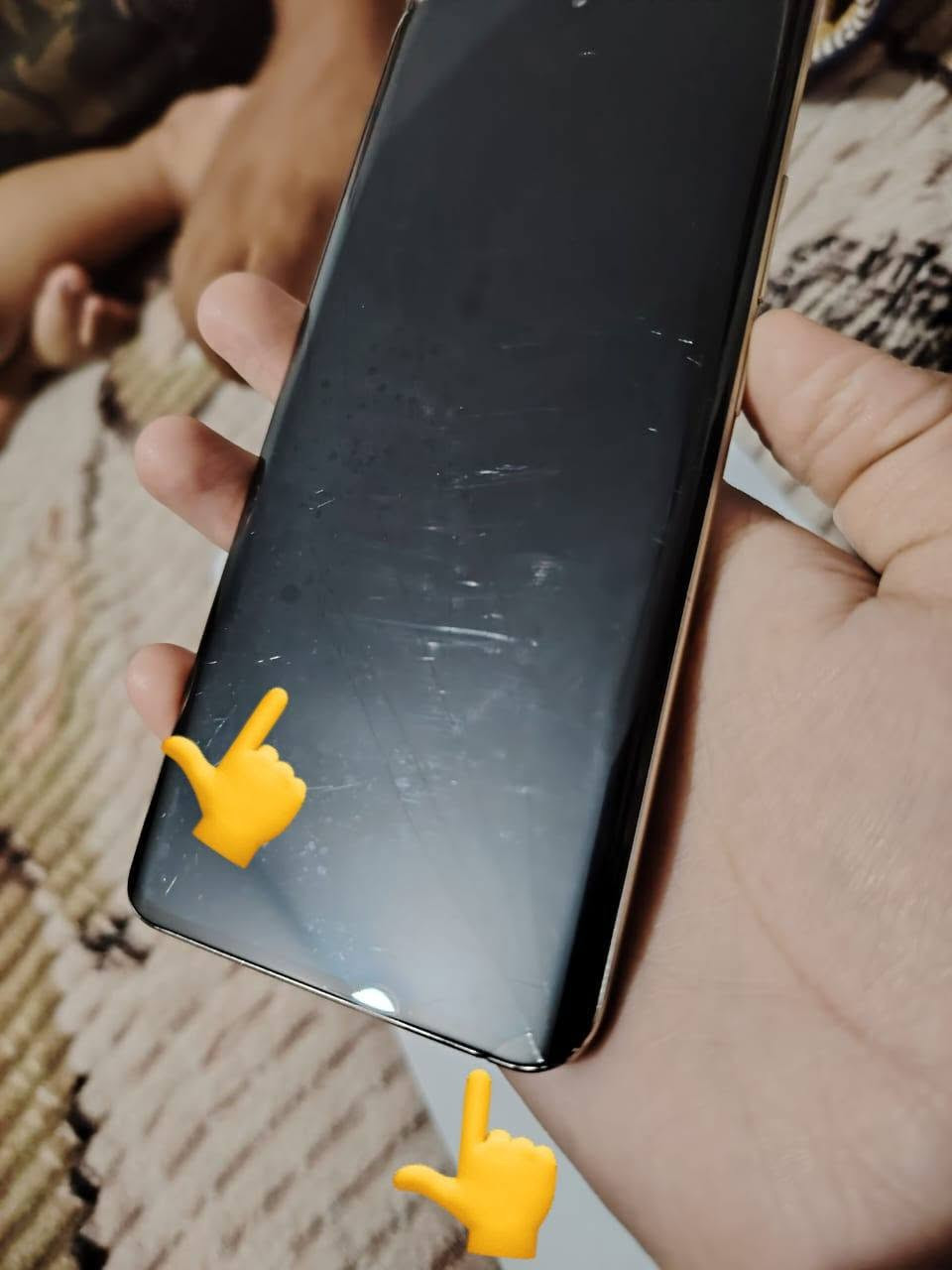 جهاز ما مفتوح ابد  بكسر بس بالشاشه كاميرته كلش حلوه التصوير وياك فرات اثنين والكرتونه مالته موجوده ***********
