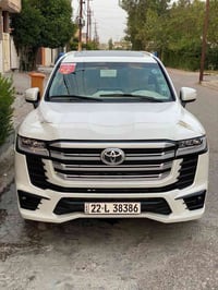 لاندكروزر • ٢٠١١ • رقم جديد