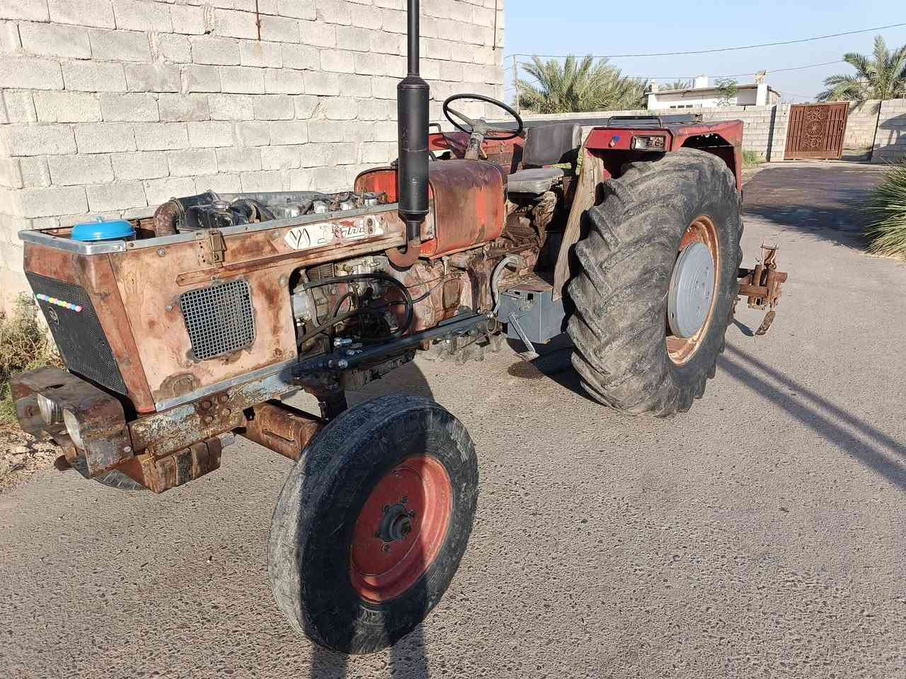 عنتر 89 سنويه بدون تحويل كير محرك هايدروليك كفاله عامه ستيرن بور تاير 30 نص عمر الكدام جدد ماوراها شي وحدها
مكان ديالى كنعان 
***********
 عنتر 89 سنويه بدون تحويل كير محرك هايدروليك كفاله عامه بريك دهن ستيرن بور تاير 30 نص عمر الكدام جدد ماوراها شي وحدها
