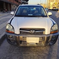 توكسان ٢٠٠٩ • محرك ٢٠٠٠ • مقاعد جلد