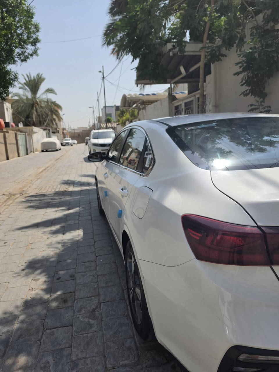 سيراتو موديل 2019 رقم ذي قار باسمي اداورلك باي محافظه محرك 1600 ماشيه 136  الف مكفوله من ضربه وتبديل بيه بعض الملاحظات البسيطه فتحه مري شفط تحكمات حساس خلفي تبريد قطعتين اريده 140  وبيه مجال رقمي *********** بي وتساب مكاني النجف
