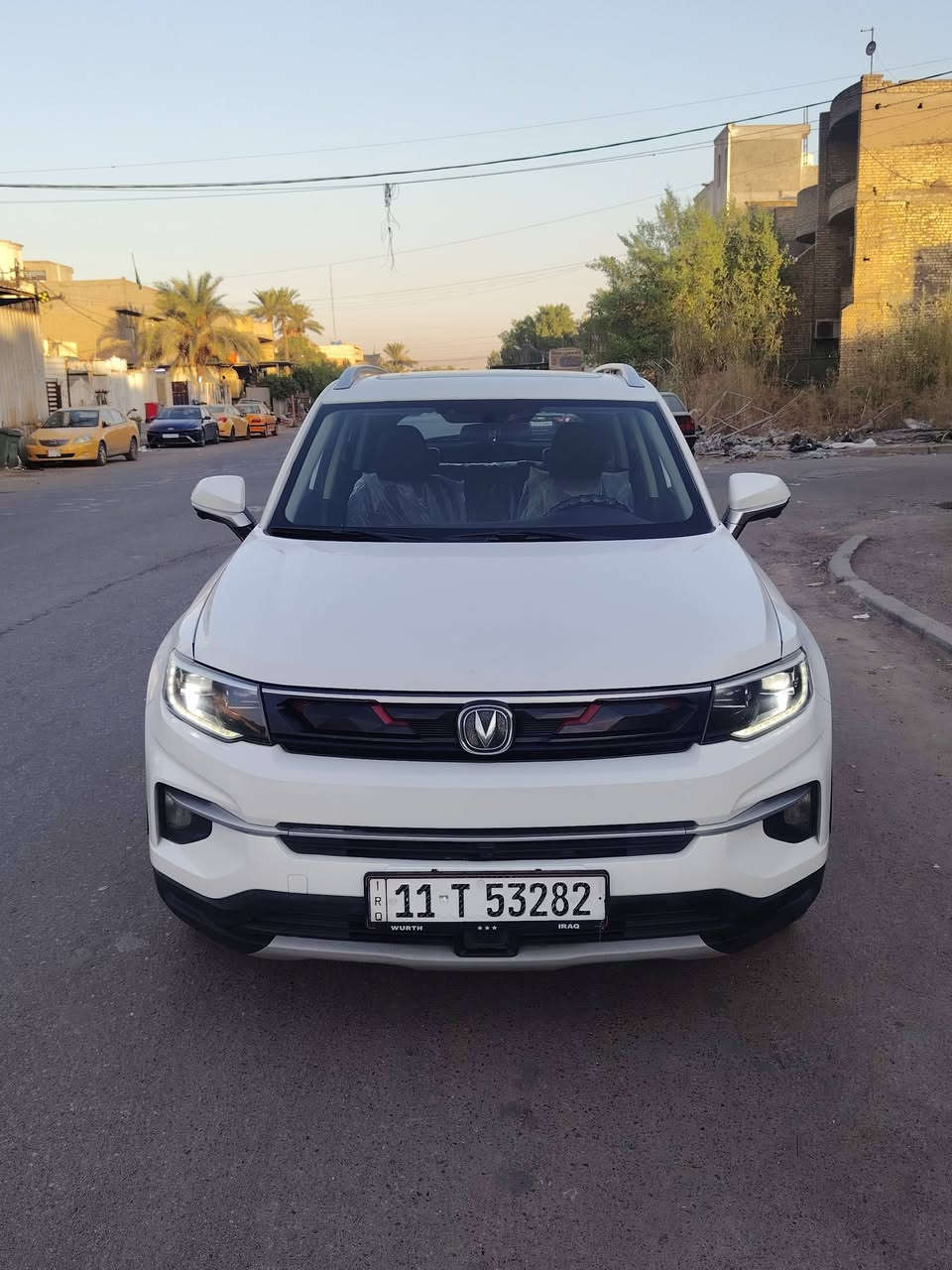 ‎السلام عليكم
‎للبيع شانجان cs35 plus  
‎ لون ابيض 
السعر 14 مليون او ربع 
‎ضمان شركة البخيت موديل 2021 كفاله عامه 
فول ‎المواصفات 
‎محرك 1400 توربو بانزين عادي
عداد المسافه180
‎ وضعية قيادة رياضية
‎ مقابض الابواب / كروم
‎ مثبت سرعة ( كروز كونترول)
‎مكابح ABS
‎ نظام الكتروني لتوزيع القوى بالتساوي على العجلات الاربعة عند التوقف EBD
‎ نظام للمساعدة اثناء النزول على منحدر HDS
‎ قفل السيارة يفتح اوتوماتيكيا عند الاصطدام 
‎ حساسات خلفية عدد 3 
‎ نظام لتتبع ضعط الهواء في الاطارات
‎ تشغيل عن بعد
‎ قفل مركزي + مفتاح ذكي + تحكم بالمقود
‎ فتحات خلفية للتبريد
‎ شاشة العدادات LCD 7 inch
‎ مرايا جانبيه قلابه وتعدل كهربائيآ ومدفئة
‎ بانوراما مع تحكم عن بعد
‎ كاميرا خلفية 360 درجة
‎ تحذير وتوقف تلقائي عند وجود سيارة 
‎ سماعات ومكبرات صوت عدد 6
‎ اضواء اماميه واضواء خلفيه LED 
‎ كشنات جلد طبيعي
‎وهناك مواصفات اخرى 
العنوان بغداد البلديات الرقم ***********‎
