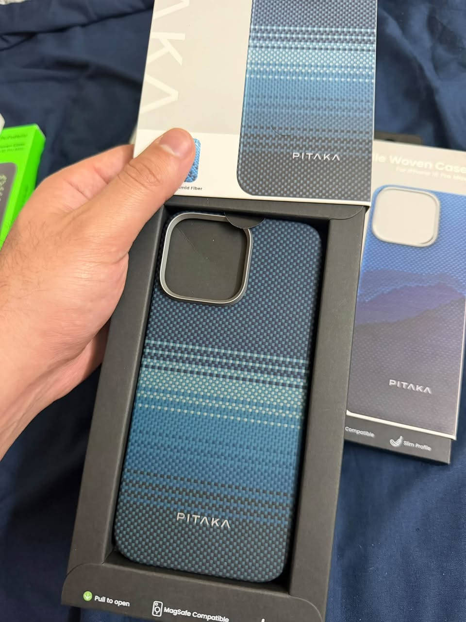 السلام عليكم ..
كڤرات كاربون فايبر اصليه مال شركة Pitaka
لجهاز الـ iPhone 16 Pro Max
5 قطع جديده ..
فقط اول ثنين مستخدمهن قليل كلش..
البقيه اصلاً ممكعدهن عالموبايل،
للبيع كلهن شلع بسعر مناسب،
المستخدمهن يعرفهن شنو وشكد اسعارهن..

للتواصل خاص او واتساب
وهذا رقمي :
***********
