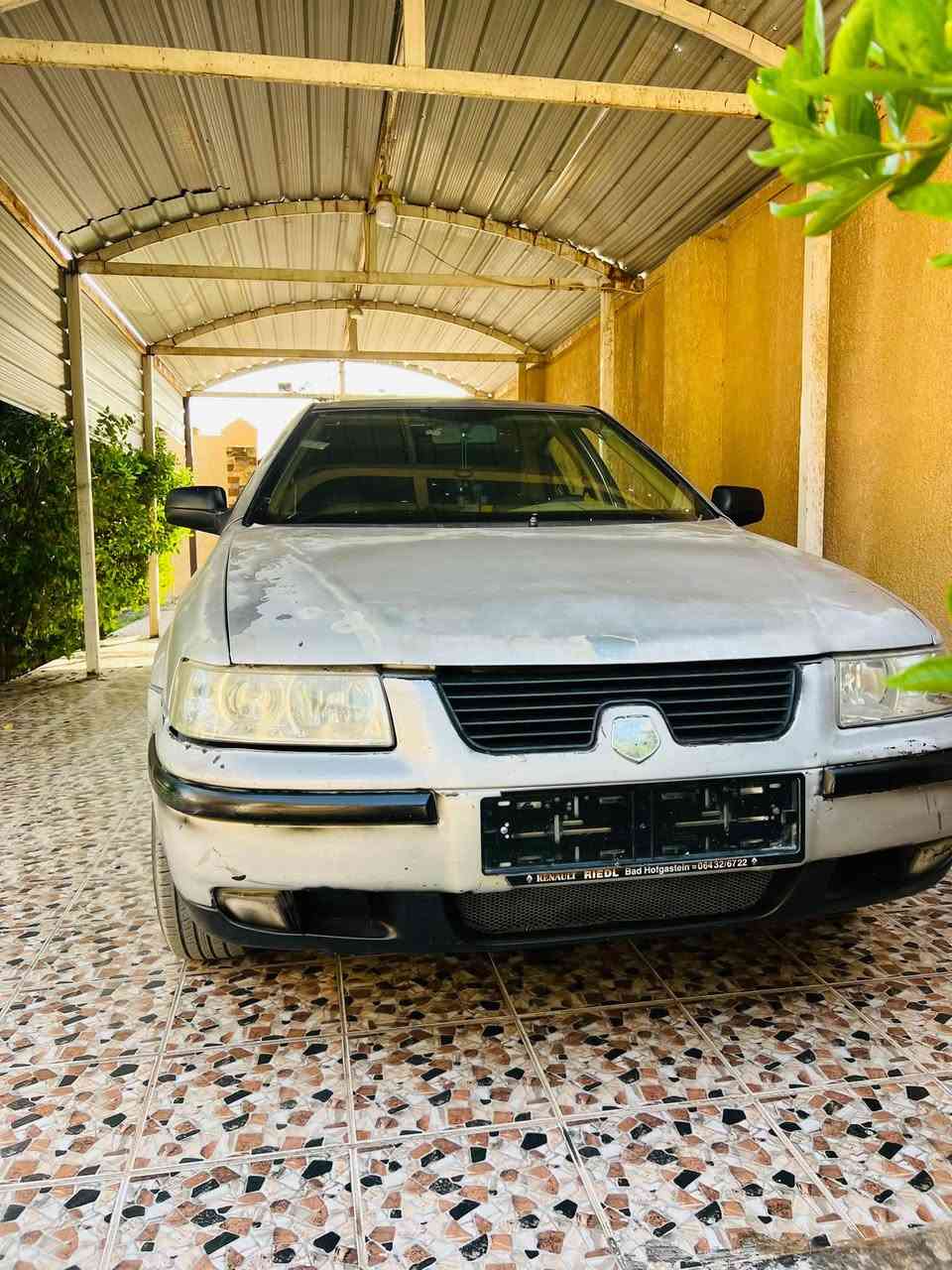السلام عليكم للبيع سمند مال مزاد 2005
السياره جاهزه 
كير محرك صدر جديد
كشرها حلو بَـßÃŠـسّ جارد 
داخلها نضيف 
تخم تاير جديد
مكاني صلاح الدين بلد
السعر 17
***********
