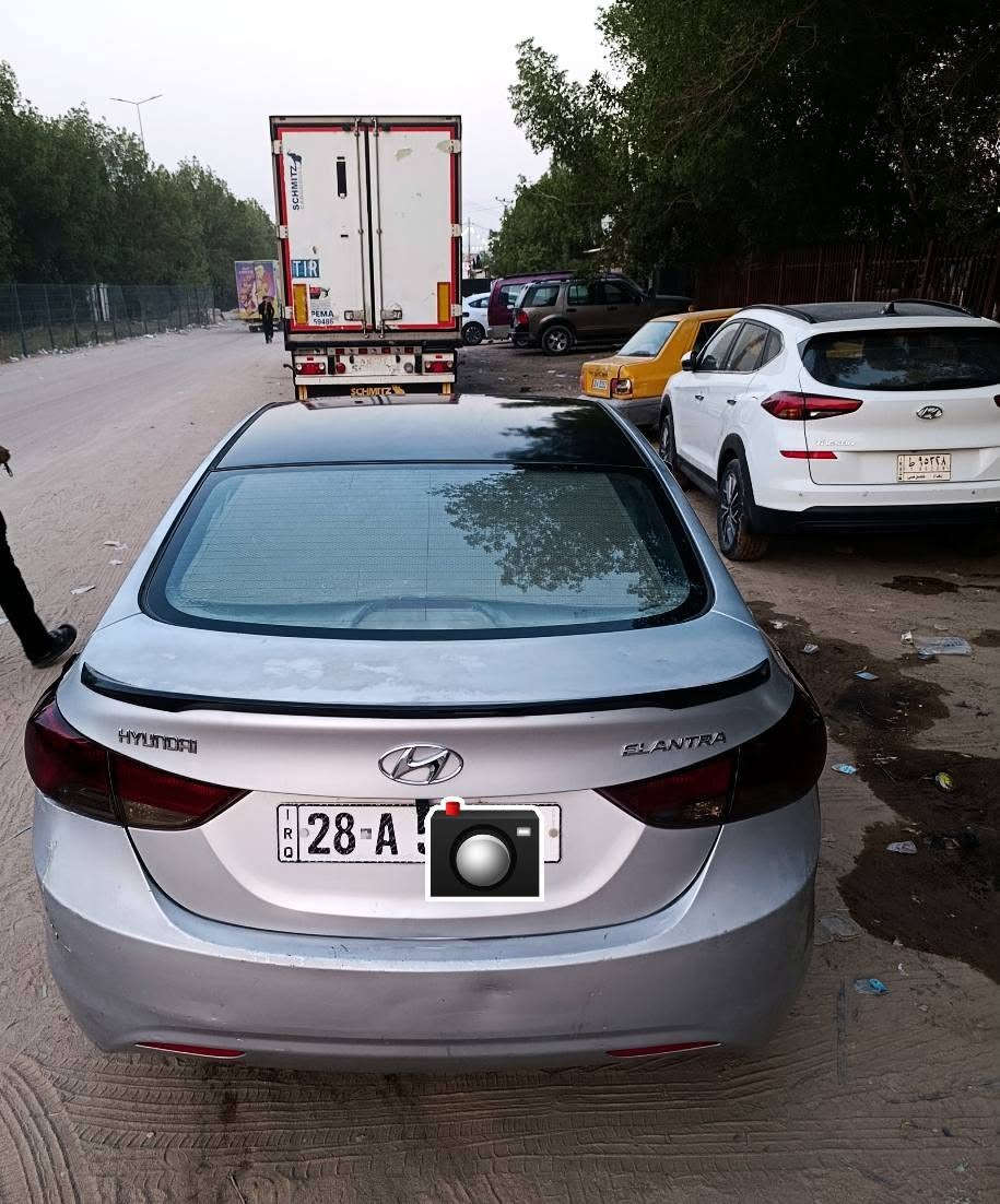 النترا 2013 خليجي 
مكفولة من الصبغ عدا تكحيلات بسيطة وبارد جاملغ خلفي وبيها جراد 
 السيارة تحكمات اشاير فتحة سقف شاشة وكامرة  وكير ومكينة وحدادية كفالة  
سعرها 95 وبيها مجال قليل 
*********** النجف, العراق
