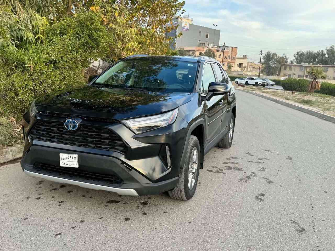 ‏2024   TOYOTA RAV4 XLE Hybrid.
اللون الخارجي  اسود
  عداد 18 الف مايل  
وارد  امريكي 
 الفحص  كامل
         
الاضافات :

•دفع رباعي 4*4
• ماتور 2500cc هايبرد
• قير اوتوماتيك 
• كراسي مخمل
• شاشة كبيرة
• كاميرا خلفي
• رادار امامي
• مانع تصادم
• محدد مسرب
• تصحيح مسار
• مثبت سرعة
• مانع انزلاق
• استيرنق متحرك
•ابل كار بلاي 
•اندرويد اوتو 
• تحكم طارة
• إنارة ترحيبية
• مري كهرباء
• غمازات عالمري 
• حساسات تجاوز BSM 
• شاشة اعطال
• زجاج كهرباء ملون
• اضوية امامية زنون LED
• اضوية خلفية LED
• كشافات زنون LED
• اضاءة فل زنون LED
• ليد زنون نهاري
• نظام صوتي مميز
• أوامر صوتية
• حساسات ضغط هواء الإطارات
‏• GPS
• 3 أنظمة قيادة (eco, ev, sport)
•تبريد 2 قطع  مركزي
• هولد كب
• ركايات وسط
• بلوتوث
• مدخل USB + AUX

فقط بيع  السعر 24500
***********
المكان موصل
