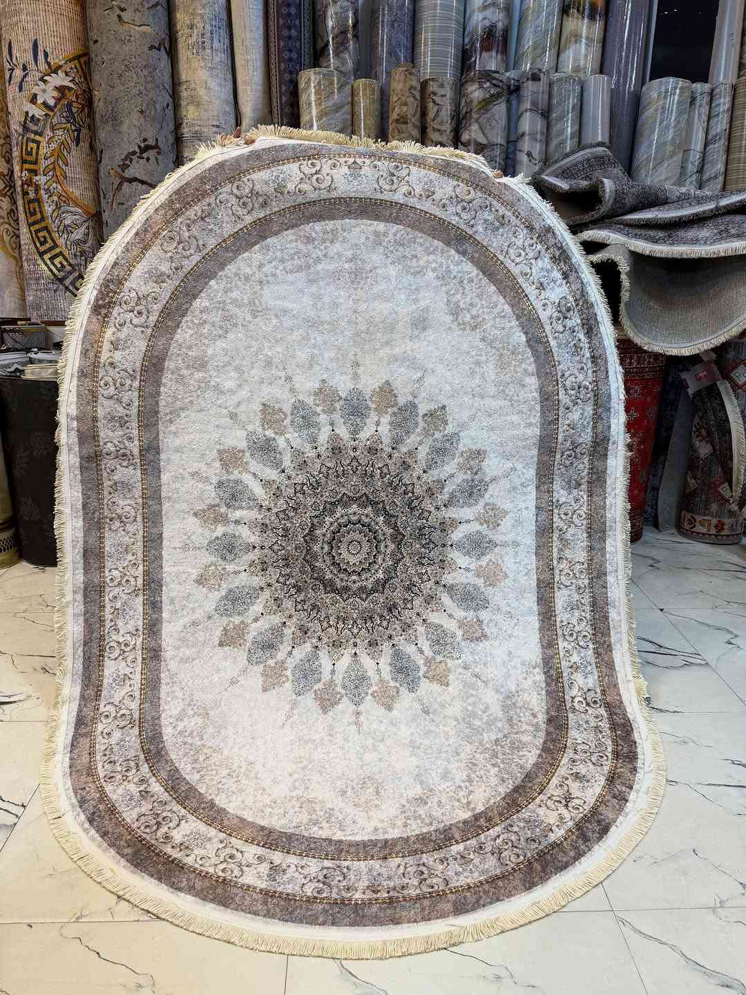 برلنت التركي الاصلي

الظهر جلد اصلي

قياس بيضوي 150-230

السعر 28,000 الف

