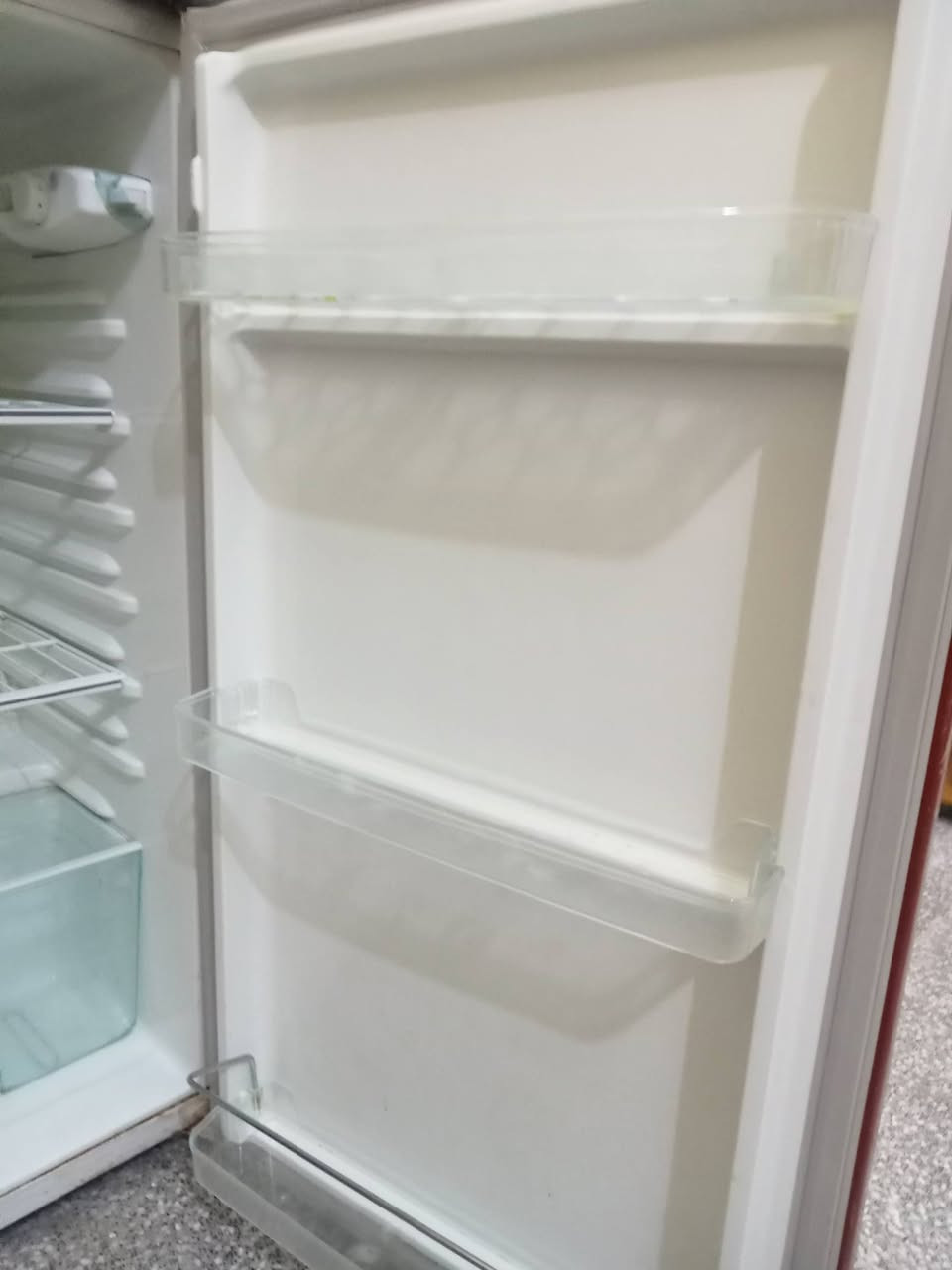 عندي ثلاجه تبريد فول اللبيع
