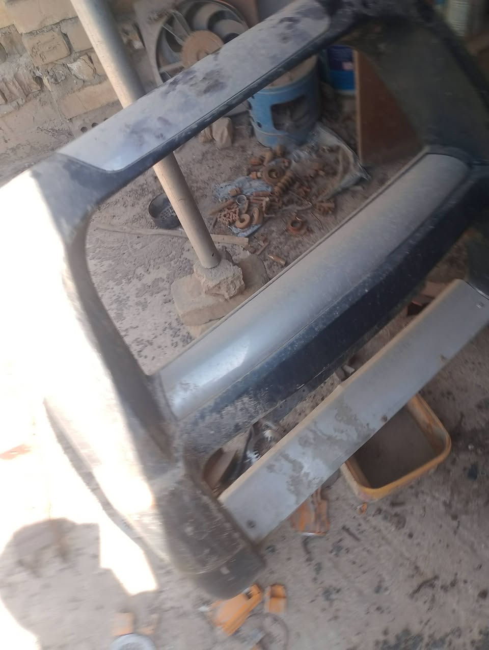 سلام عليكم درع مال بريجو المكان بغداد السعر 50الف ارقم***********
