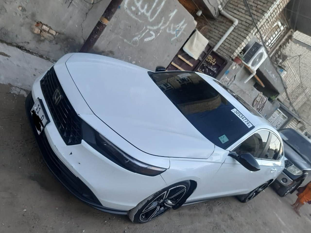 🔥 للبيع — السموراي الياباني 🔥
✨ هوندا أكورد 2024 سبورت هايبرد ✨

🚗 الموديل: هوندا أكورد 2024

⚡ الفئة: Sport Hybrid

🔧 المحرك: 2000 سي سي

📏 الممشى: 36ألف ميل فقط

🎨 داخل لونين — طابع رياضي فاخر

🏷️ رقم بغداد

👤 الاستخدام: على يد وحدة (1) ومعتني بيها جداً

📌 المواصفات:

✔️ سبورت هايبرد (مواصفات كاملة ومعروفة)

✔️ اقتصادية عالية بالوقود

✔️ قيادة ناعمة وثبات عالي

✔️ نظافة ممتازة جداً

📌 الملاحظات:

🔧 ضرر بنيد فقط  (مبدل نفس اللون بدون الصبغ)

🔧 إيرباك الدركه + البردة الأمامية فقط امبدلات راجعات ابلادي 

📷 صور الحادث مرفقة للشفافية

📍 موقع السيارة:

بغداد -البلديات 

💰 السعر:175ورقه امريكي

💬 بيها مجال للشراي الجاد فقط

📞 للتواصل اتصال أو واتساب:

***********

✨ سيارة مميزة ونظيفة — فرصة للجادين فقط ✨
