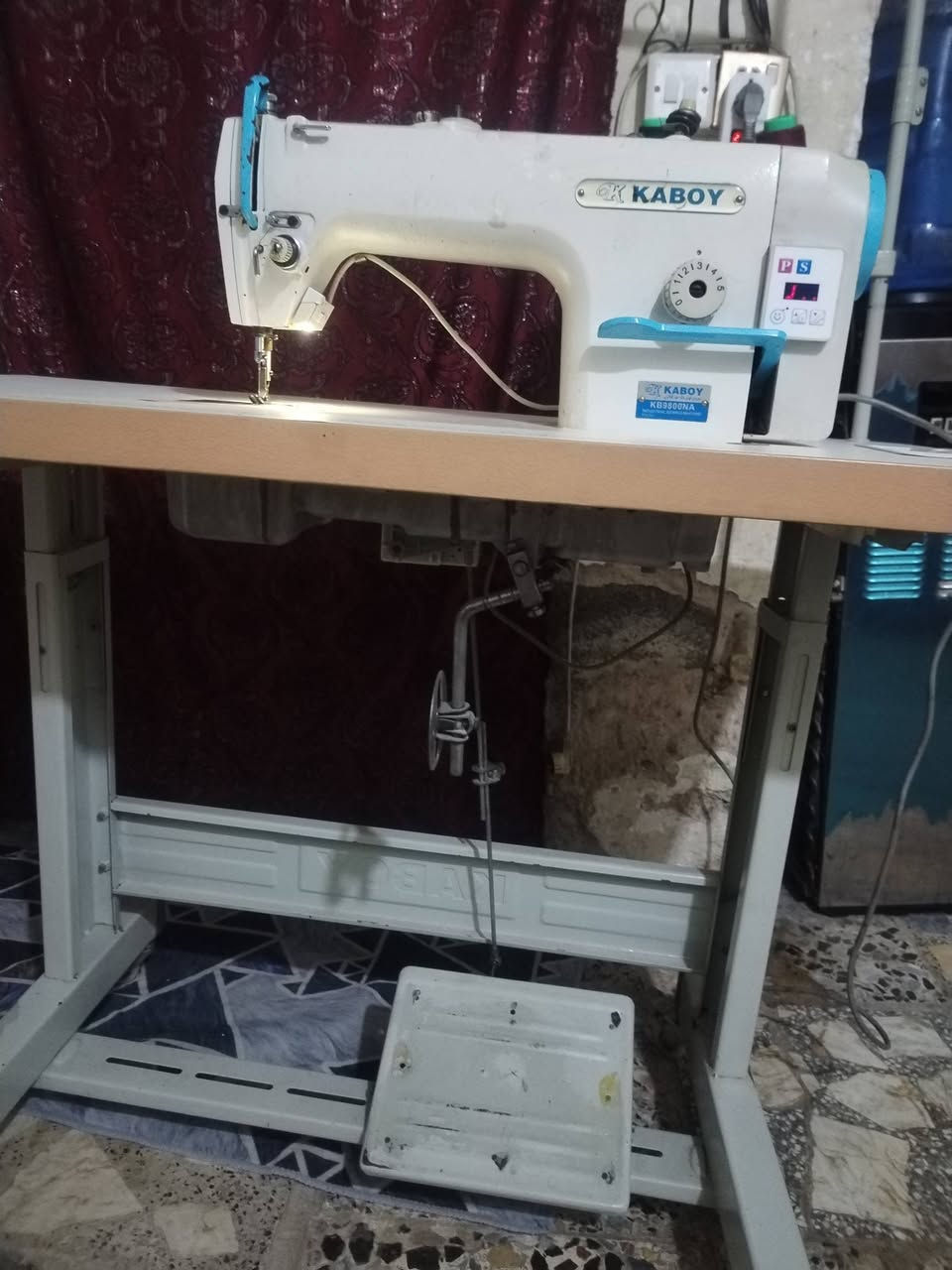 مكينة للبيع كاتم اسمهة كابوي نضيفة مال بيت شرط علفحص السعر 200او بيهة مجال رقم الهاتف *********** بي واتساب هم  العنوان بغداد العبيدي قرب مدرسة العابد
