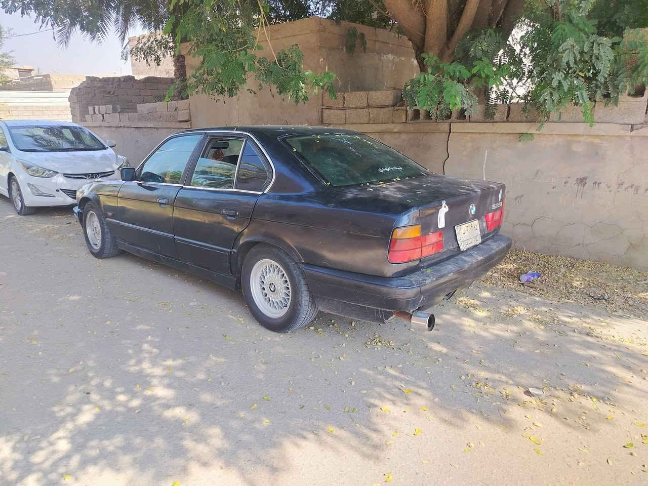 سلام عليكم 
سياره البيع او مروس 
مكينته وكير بل كارتون 
هستوني شادهن 
مكينته وكير محور 
تخم تاير صدره 70بل ميه 
تحويل كبل بسمك 
مكاني بل دوانيه سياره قطره خياس مابيه
***********
