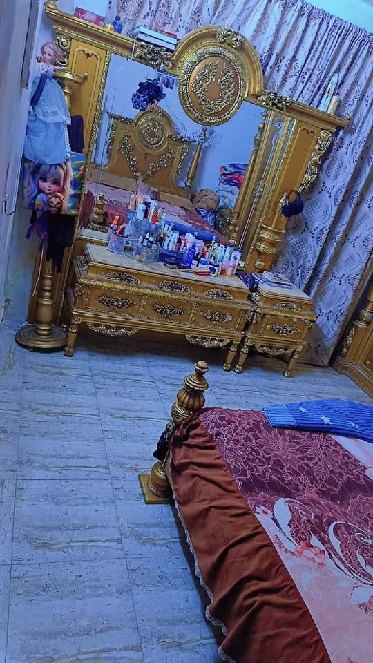 غرفه نوم مصريه للبيع سعر مليون العنوان الشعب الرقم ***********

