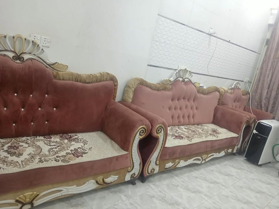 تخم • ١٠ نفرات