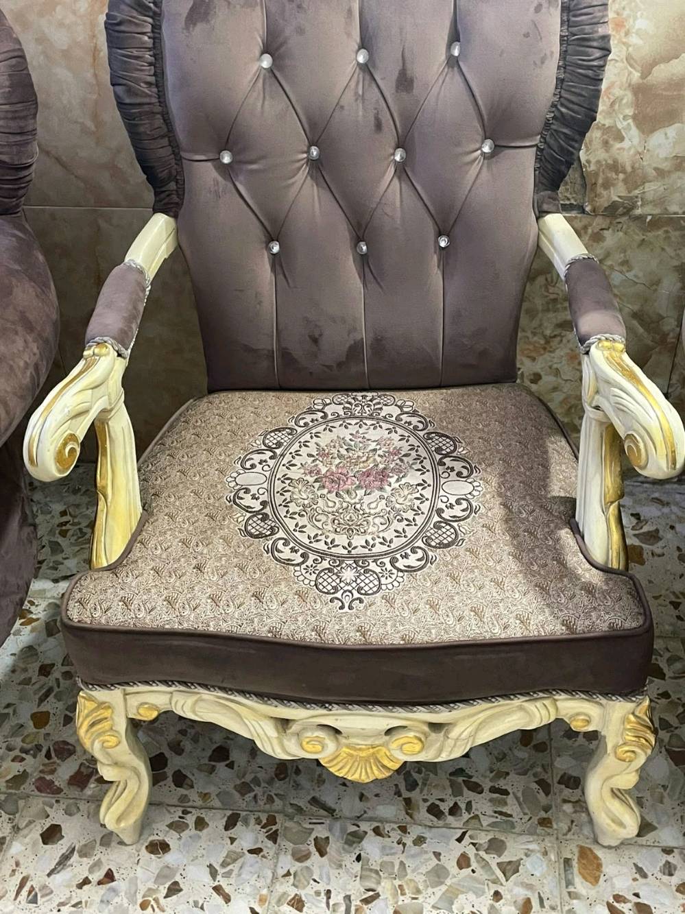 بغداد • ١٠ مقاعد • زان مصري