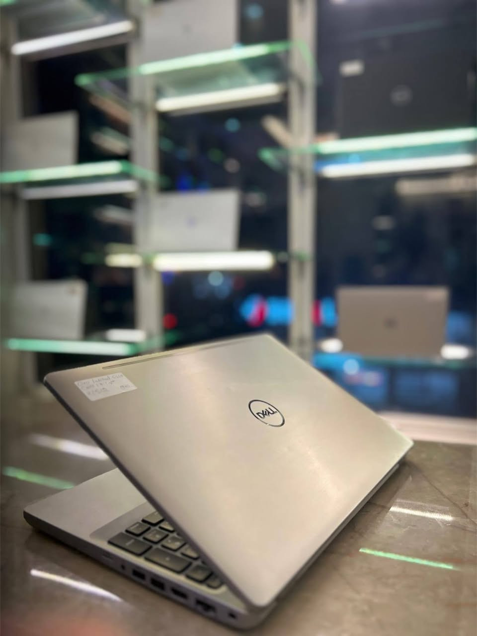 5510 Dell latitude 
Cori7-10
معالج كوراي سفن جيل 10

رام 8 كيكا ددر4 قابل للتطوير
هارد 256 كيكا سسد ام تو قابل للتطوير

حجم 15.6 انج  
كرت شاشة انتل 4 كيكا

هدايا ماوس مع حقيبة لابتوب وماوس باد والشاحن الاصلي 

425,000  ( توصيل متوفر) 
واتساب  *********** 
عنوان بغداد الأمين الثانية
