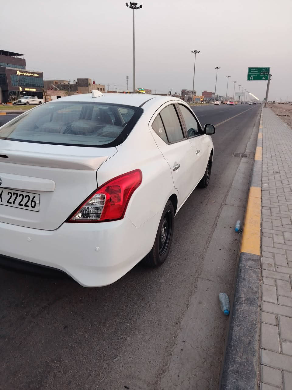نيسان سني هندي مديل 2025 زيرو زيرو ماشيه 800 كيلو يعي الف ماواصله كفاله عامه حته من الشخط ورصعه بسم ش كه لؤلؤة الاعتماد سعر 132 قفل قفل اخوان الي شوفهه هواي الله ايرزقه بل احسن منهه مكان السياره بصره ابي الخصيب ***********
