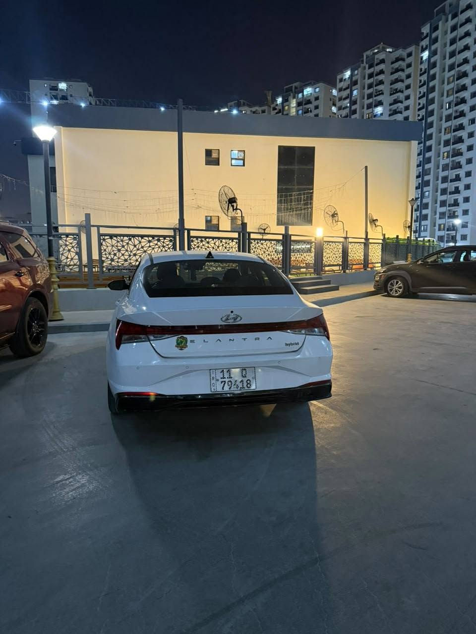 هونداي النترا هايبرد وارد امريكي موديل 2023
سلام عليكم النترا فول مواصفات 
Limited فول مواصفات 
الحادث كما موضح في المنشور 
سونار موجود 

 سعر 136 وبيه مجال 

ماشية 95mi
محرك 1600هايبرد 

مواصفات السياره 

كشنات جلد 
كشن السائق كهرباء 
تتدفئه كشنات 
اناره بالدشبول ( لد )
شاشه متصله 
فتحه سقف 
3 انظمه قياده
قياده ذاتيه 
تحديد مسار 
تثبيت سرعه 
رادار امامي 
رادار جانبي وخلفي 
حساسات اماميه خلفيه 
كير اوتوماتيك 
كير عادي 6 نمر 
اوتو هولد 
دخول ذكي 
بصمه ابواب 
قفل امان 
شاشه كار بلي 

وبعد بيه مواصفات 
السعر 136 وبيه مجال 
عنوان بغداد الحرية 
رقم ***********
