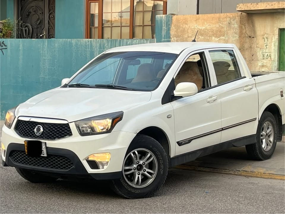 Ssangyong 2015
سانگێۆنگ کۆراندۆ ٢٠١٥ 

سەیارەکە یەک دەستە ١٢٠ هەزار ڕۆشتوە فيتپةمپي بیلاد شەریکەی لەسەر ماوە گێڕ و مکینە بیلاد مارسدس مکینەی نەکراوەتەوە 4تایەی لۆکی donlup یابانی ئەسلی لەژێرە دەبڵ ئەکسلە

***********
***********
105$
