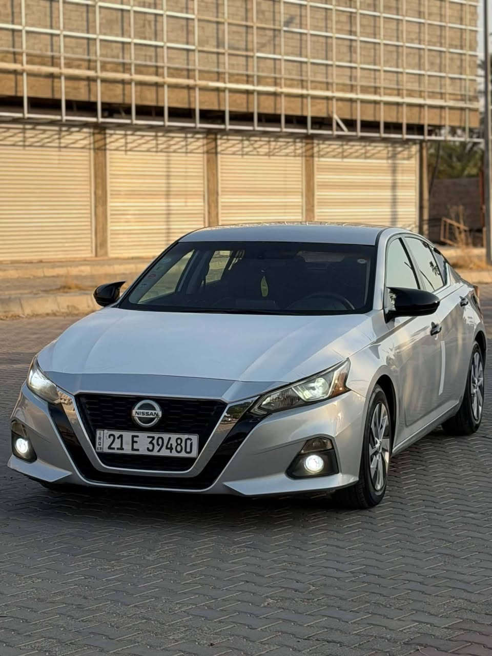السلام عليكم تحياتي للجميع
NISSAN ..Altima..2020.S
نيسان...التيما ..2020 S
...................................... 
الفئه  S
موديل 2020
لون سلفر
محرك 2500
بصمة تشغيل
ابواب بصمة+ بصمة صندوك
تشغيل عن بعد  
رادار أمامي 
شاشه جبيره +عدم گار پلي 
كامره خلفيه
حساس خلفي
كشنات كهربائي
فول تحكم ستيرن
كروس سرعة (مثبت سرعة)
أشاير مري جانبي
لايتات فول زينون
................................................
سيار ضرر بسيط بدون دواخل جاملغ بونيد صبغ ....كير محرك شرط فحص..أيرباك فقط بردة جوه السايق فقط 
سيارة ماشية 115الف ميل
رقم سليمانية  دولي سنوية رقم هزه كل جديد لغايه 2028  شرط تحويل وكاله
مكان سياره ديالى.. خانقين .استفسار اتصال رقم الهاتف  ***********
