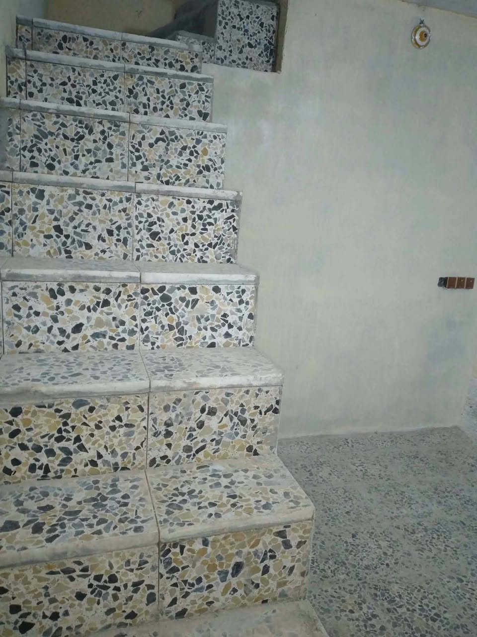 بيت للإيجار • نضيف • المطار القديم