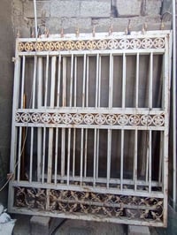 باب حديد • ثقيل • بابين