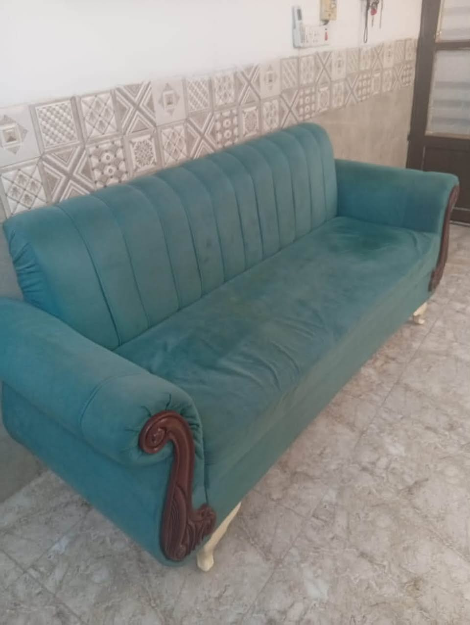 اثاث للبيع  ب ١٠٠ الف مكاني بغداد
اي استفسار عندك راسلني على هاذ 

***********
