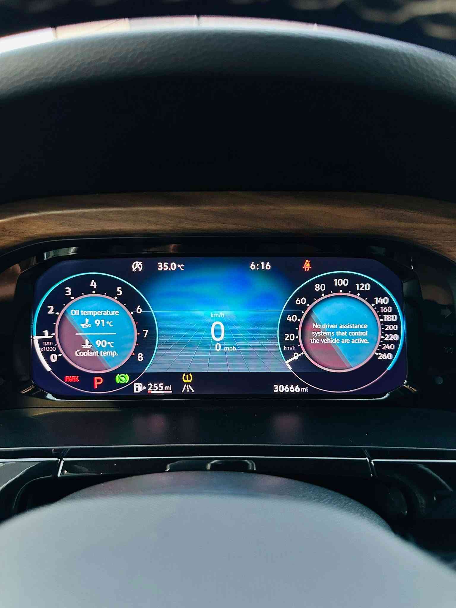 تفليش الاسعار و بسعر توسان و اقل اتحدى اذا اكو بنفس السعر و المواصفات و سبعة راكب و فول😨🔥

⚜️ Volkswagen Atlas Family SE 2024 ⚜️

للبيع فقط و سعر جداً مناسبة و جوة سوك شرط ما تلكى نفس سعر و نفس نضافة 💯

اخوان السيارة وارد امريكي بيها بوند و جملغ و صندوق صبغ شاصي  و لغود و بطانة بشرط فقط حوض بيها شوية ارباك كله سليم يعني ارباكات كلهم موجودة 😍💯

موديل : 2024 
ماشية : 30 الف ميل فقط 😍💯
محرك : 4 سلندر بانزين 20 تيربو 💯
لون : سلفر
رقم شاصي : 1V2HR2CA3RC548223

رقم السيارة : اربيل الجديدة
مكان السيارة : اربيل شارع ٦٠ 📍
رقم موبايل و واتساب : 

***********
***********

سعر السيارة : 205$ 💰😨ورقه نهايته قفل ❌ ‼️ و اتحدى اذا اكو نفس موديل و مواصفات بهذا السعر تروح تجيك سوك كله اذا مو بسعر ٢٠٢١ لا ترضى 💯

مواصفات فول عدا الفتحى يعني كشنات تدفئة و ابريد و دبل اكسل و شغال و تشغيل عن بعد و شحن وايرليس و رادارات ٣٦٠ درجة و كشنات خزن و صدوق كهربائي و حساسات امامي و خلفية و بريك لمس و اوتو ستارت ستوب و تبريد و شاشة و تحكمات كله لمس و بيبان كله بصمة و لايتات ليد و دوارة ويا الستيرن و شفتات ستيرن و بردات خلفية و ٧ راكب و قيادة ذاتية و فول الفول عدا الفتحة 💯😁

فحص و هزة و سنوية و الرقم كله جديد تحويل او وكاله نفس الدقيقة 💯

صدر تخم تاير تبريد كهربائي و محرك و گير و شنو ببالك شكو ببالك كله كفالة  تراي مالته للتركيا 💯❤️
