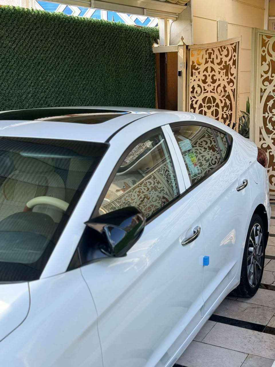للبيع هيونداي إلنترا 2019 (شكل 2020) خليجي
✅ وارد خليجي
✅ محرك 2.0 دوش
✅ جير أوتوماتيك(At)
✅ مكيف ثلج
✅ سيارة نظيفة جداً من الداخل والخارج ومصروف عليها•
✅ جاهزة للاستخدام ولا تحتاج أي مصروف

📍 السيارة بحالة ممتازة فقط مكانات بارد 
💰 السعر: (138)وبيها مجال
📞 للتواصل: (***********)بغداد الكـرخ•
