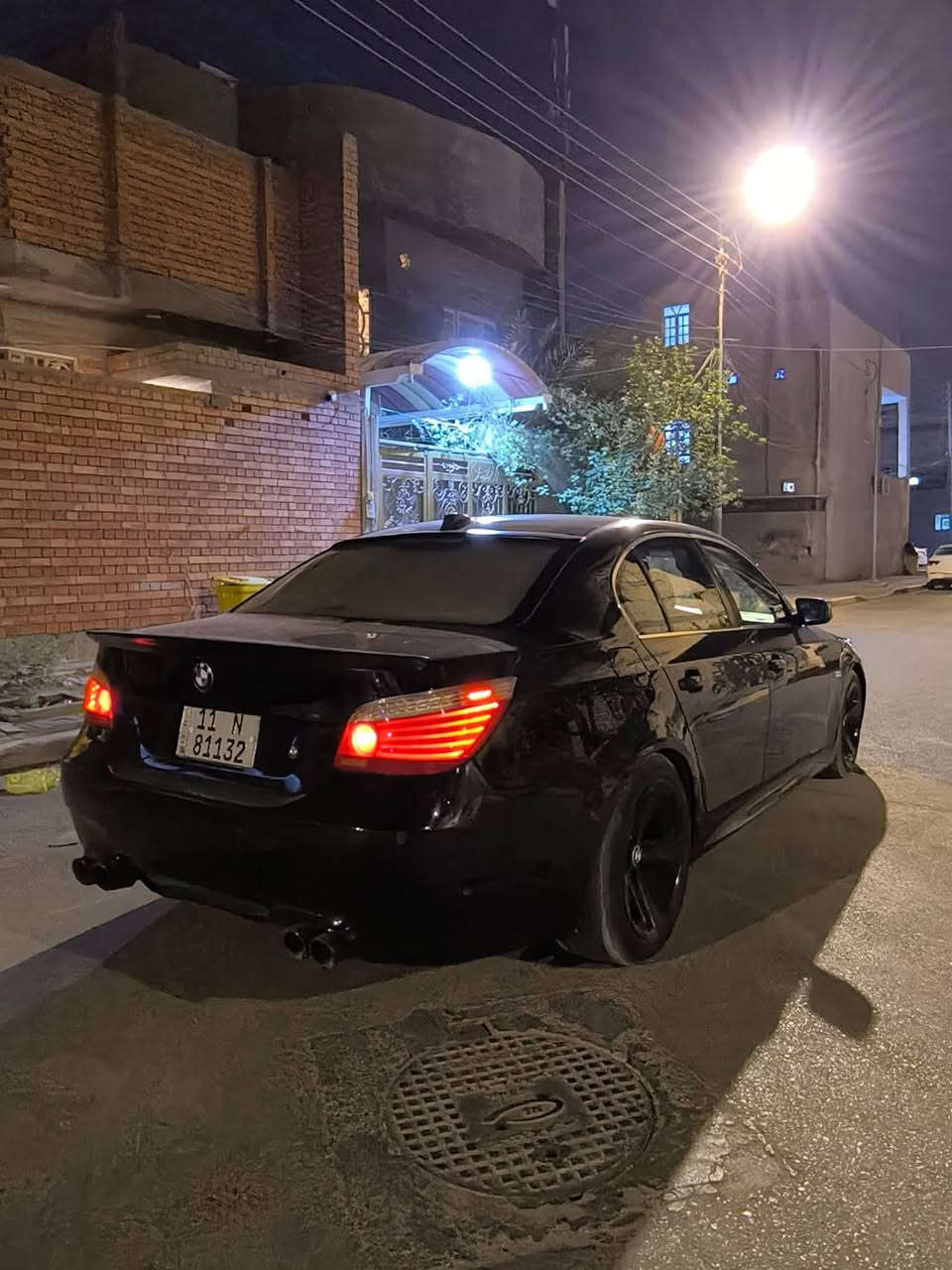 السلام عليكم
ميماتي 525 e60 دبل فانوص رقم بغداد 
سنوية تنتهي 2029 
موديل 2004 لون اسود محدثه ام M بالكامل داخل وخارج
دركه ستيرن M
شفقه M
جنح خلفي M
دشبول حاملة اكواب
وياله 18 تو سايز
 بردات أبواب + برده خلفية كهربائية 
سي دي CD + اواكس
منظومة زنون لد عالي ناصي
حتى البروجكترات
حدادة الخلفية عربانة جديدة
الحدادة الاماميه 80%
السيارة بيها كزوز رياضي صوته كلش حلو 
ماي زيتي اصلي 
قايشات جدد بوش Boosh مع رولات جدد
بيها بارد قطعتين 
تبريد قطعتين أمامي وخلفي 
السيارة نصبتها كلش حلوة وبعد احلا من الصور 
السعر 95 وبيها مجال للطيبين 
السيارة بيها كم شغلة بسيطات ينزلن من سعرها ان شاءالله 
مكان السيارة محافظة البصرة
للتواصل رقمي اتصال أو واتساب ***********
