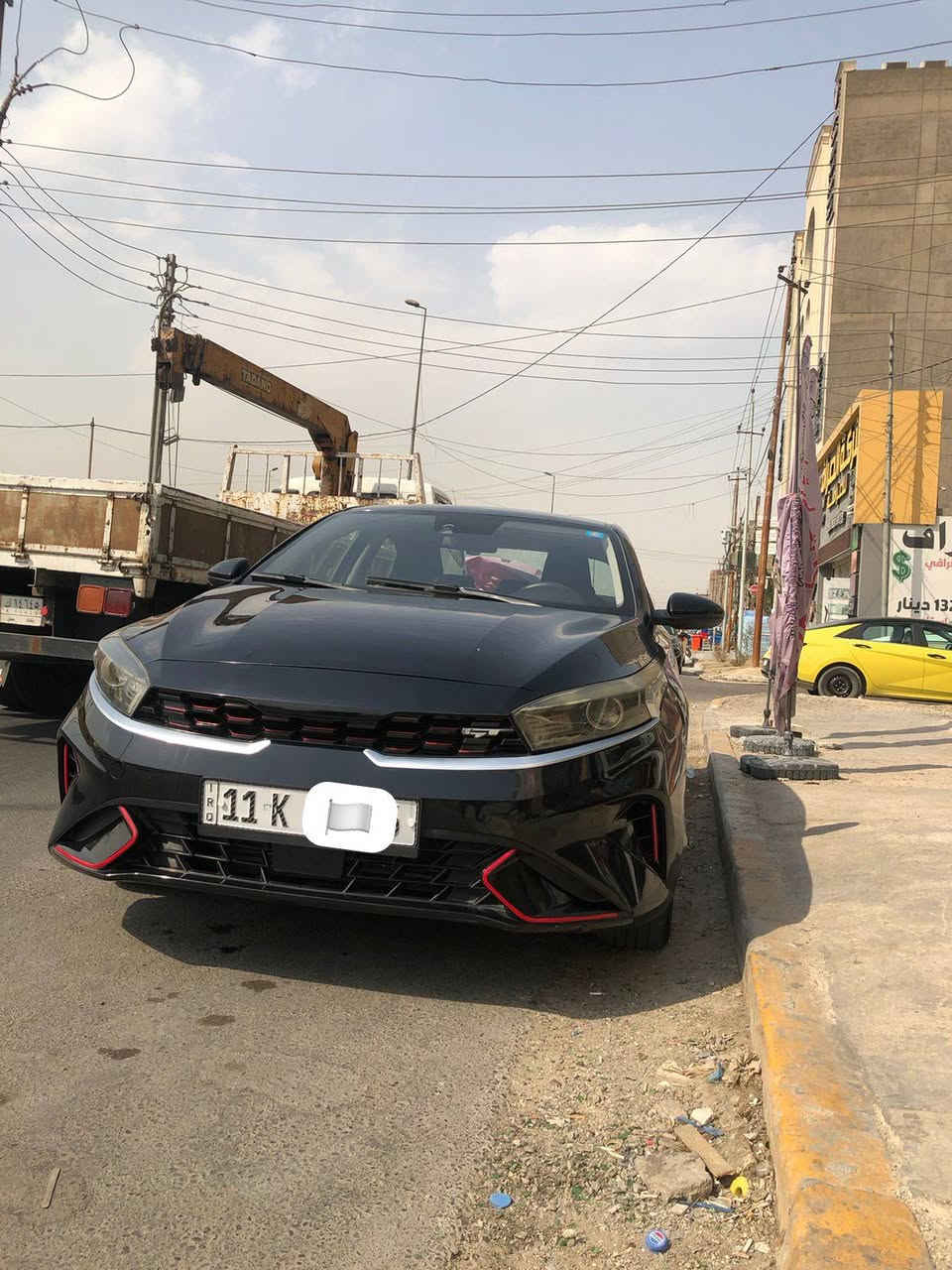 كيا فورتي 2024 وارد أمريكي 🇺🇸
📍 رقم بغداد بإسمي 
⚙️ المحرك: 2000 دوش

ماشيه 19 الف ميل

المواصفات:
 • رادار أمامي
 • تحديد مسار / سياقة ذاتية
 • Auto Brake – توقف ذاتي عند الاقتراب ⛔️
 • كاميرا خلفية دوّارة 📷
 • شاشة كبيرة تدعم Android Auto / Apple CarPlay 📲
 • فول تحكمات ستيرن
 • 3 أنظمة قيادة: Sport / Normal / Smart
 • كروز مثبت سرعة
 • ويل كب كروم
 • منافذ USB / AUX / 12V
 • 4 دسك + ABS + مانع انزلاق

✅ السيارة بدون أي نقص
🟢حادث بنيد فقط مبدل 

📍 العنوان: بغداد – الرصافة

📞***********
