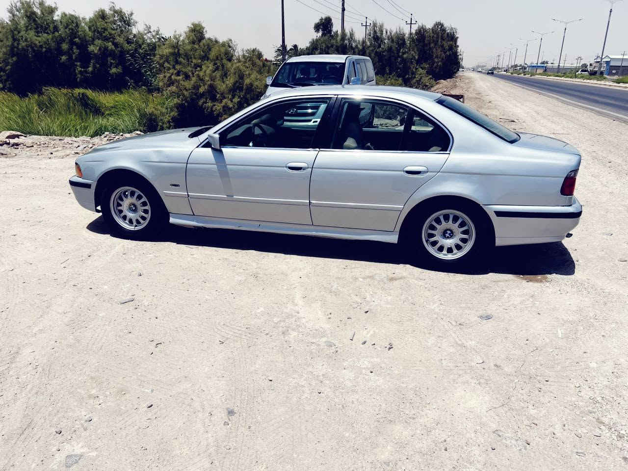 سلام عليكم بي ام  صقر مديل  2000 مكينه VVT300 مكان ذي قار الغراف.  مراوس 
التفاصيل ‏‪***********‬‏
