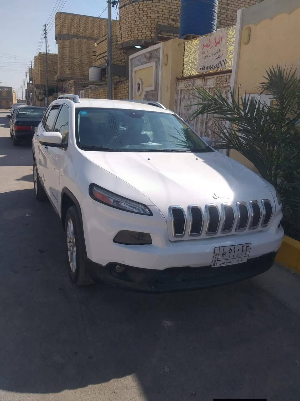 جيب شيروكي ١٦  بغداد باسمي لغايه ٢٩   السياره جاهره ونظيفه مكينه وكير شطر الفحص حداديه جديده المكان ناصريه مركز *********** السعر ٩٥وبيه مجال
