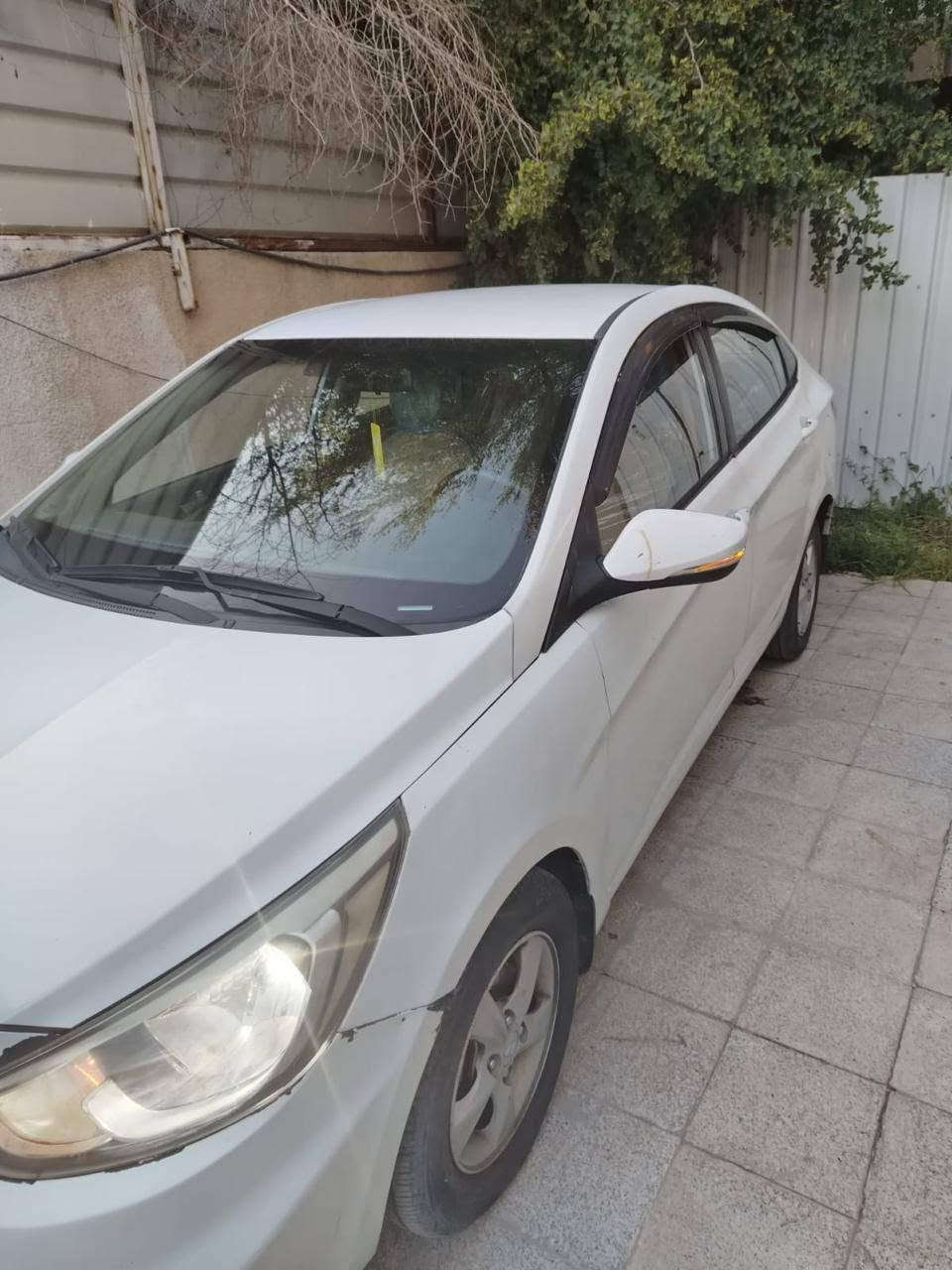 السعر 80$
السلام عليكم 
اكسنت للبيع موديل 2013 رقم بغداد سياره حلوة ونظيفه كير محرك كشر نضيفات كير أوتوماتيك محرك مفتوح خليجي 
الأعظمية ***********
