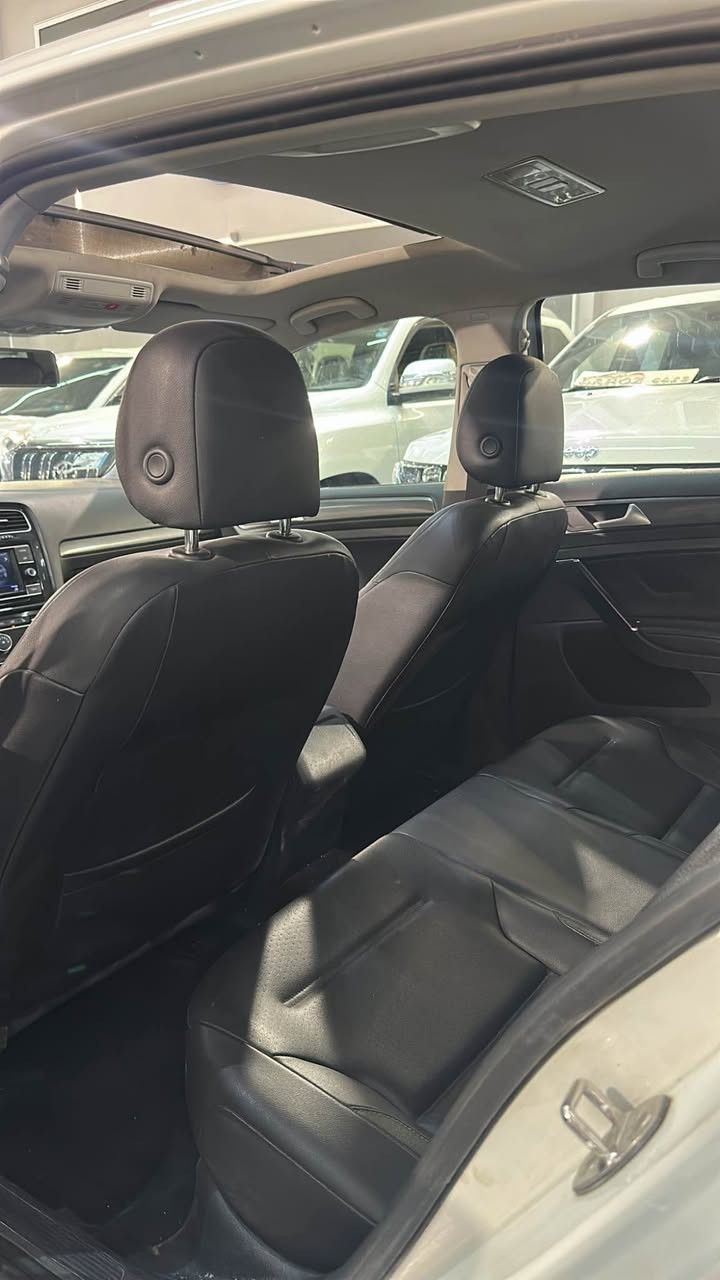 VW Golf 2021
مواصفات بانوراما 🔥
شبر جملغ صبغ ✅
96 مايل ✅
سعر : 145$ ورقه و مجال ✅ دهوك, العراق
