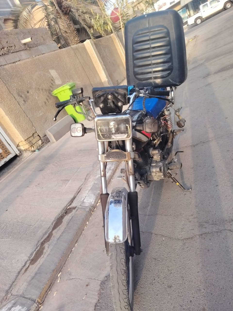 🏍️ دراجة 5 كير موديل 2025 للبيع
🔹 بيها نقوصات ويرادلها ترتيب
🔹 الأوراق كاملة
🔹 موديل 2025
📞 للاستفسار: ***********
