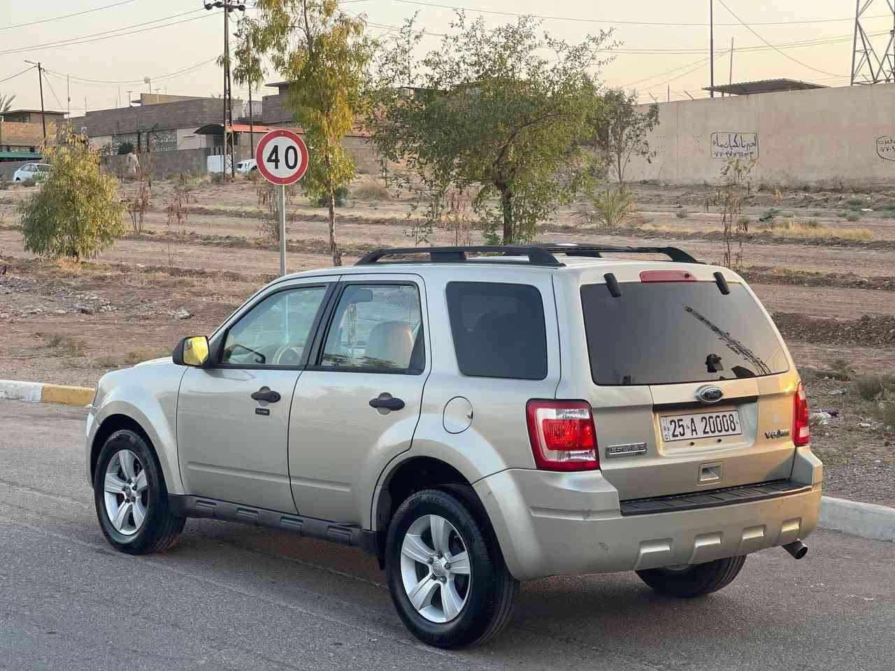 بؤ فروشتن/‏فورد ئيسكيب 2011 فوول فوول...
‏***********
***********...
‏سياره ماشاء الله جاهز و مرتب مال بيت  ...
سياره بيها 3 قطع بس بخ بدون دواخل بيدون تبديل بيدون ضررر.
‏سيارة دينار مصرف مابي
‏كلشي جديد و كامل ..
رقم مميز 20008...
‏سنويه لحد 2029 هزه و ره قم جديد شرط تحويل. 
سياره بيها دفتر بنزين.
‏، كير شرط.گاردن اكسل شرط. صدر لووك . كهربائي كامل شغال 
طايرات لووك ....
‏موصفات . كير اوتوماتيك.دواخل اصفر   ..سلايت .تحكم ستيرن . كوشن كهربائي .ويل كروم. فوول فوول. تبريد ويه سويج..
‏مكينه و كير كفاله  ...
‏سعر مناسب خابر تدلل........... كركوك, العراق
