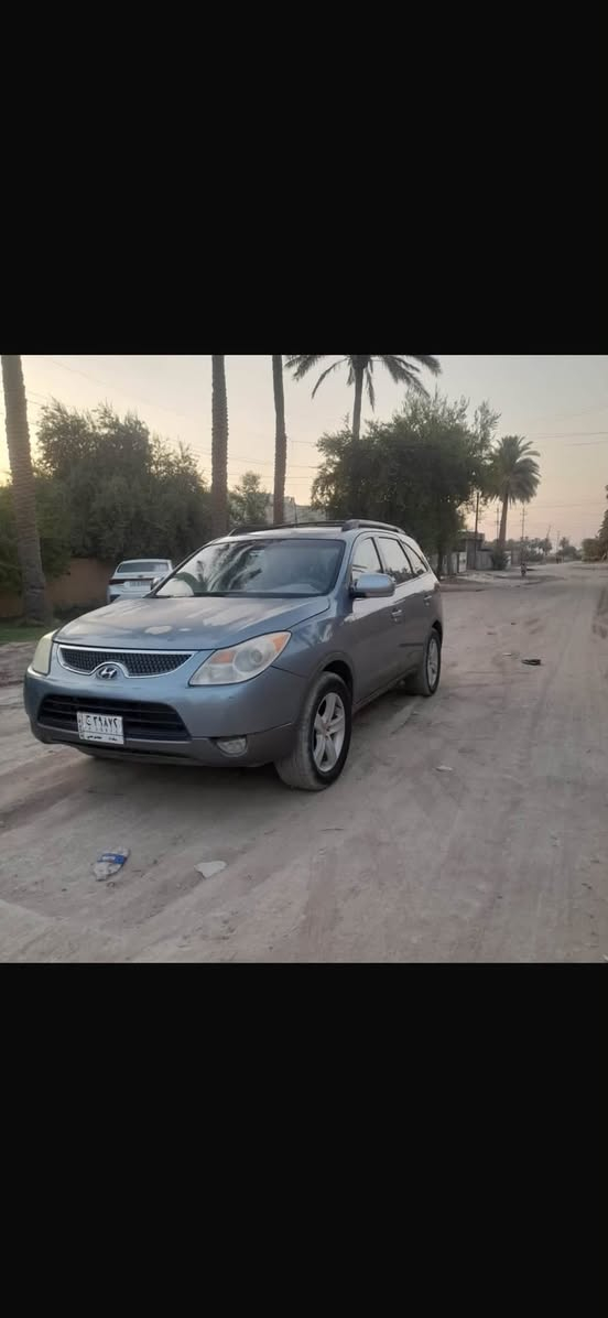 السلام عليكم
للبيع فيرا كروز موديل 2007 رقم بغداد مشروع وطني 
كير ومحرك مكفولات 
محرك 6 سلندر 
تبريد 4 قطع
العنوان : بغداد 
رقم الهاتف : ***********
