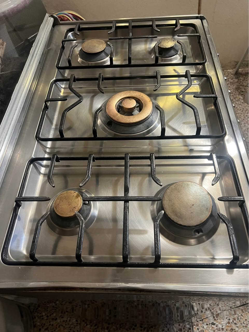 طەباخ ٥ چاو میصرى شتی زۆر باش و تازە گڕی جوانە بێ عەیبە داوای ٢٥٠ هەزاری لي ئەکەین شوێنمان سلێمانی
*********** السليمانية, العراق
