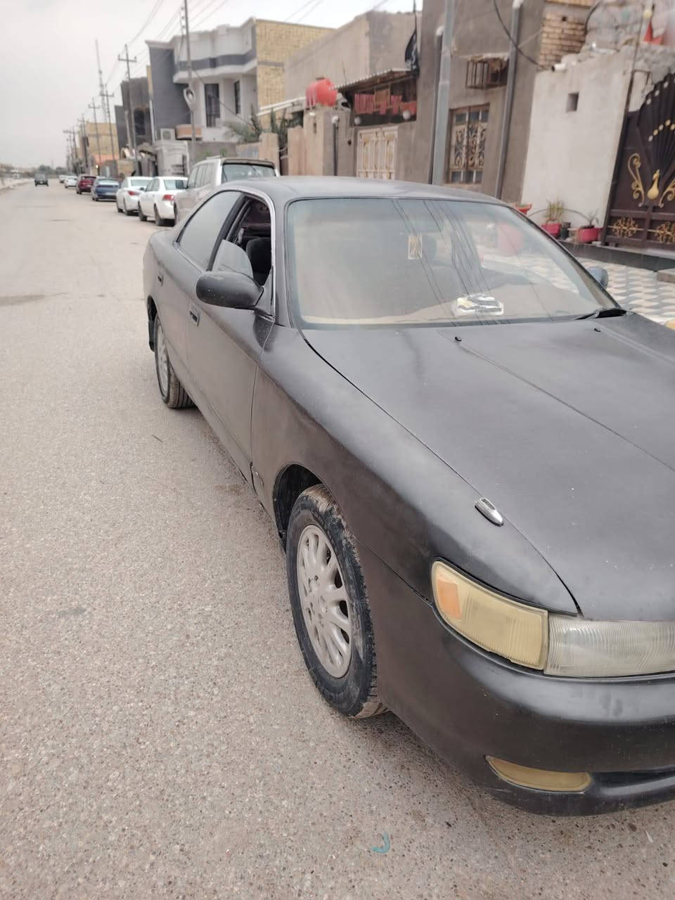 السلام عليكم 
تويوتا شيزر موديل 1993 
كير محرك 2500 ديلكو 
رقم بصره مشروع وطني مداور بنفس اليوم السياره شغاله تمشي ترايك وين ما تريد بس بيها ونه بالاكسن فقط سعرها 35 وبيها مجال مكاني ناصريه / الاسكان الصناعي ***********
