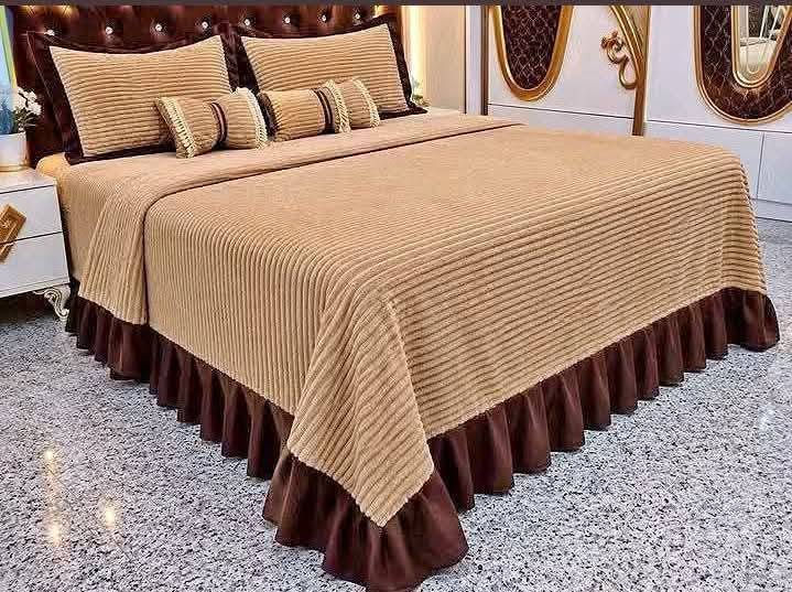 غرفة نوم • بدون تفاصيل • نص بالصور