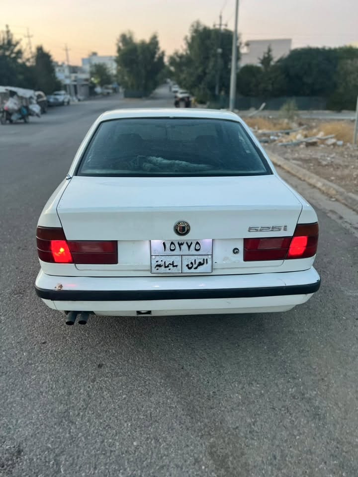 بي ام 525 • موديل ١٩٩٠ • اوتوماتيك