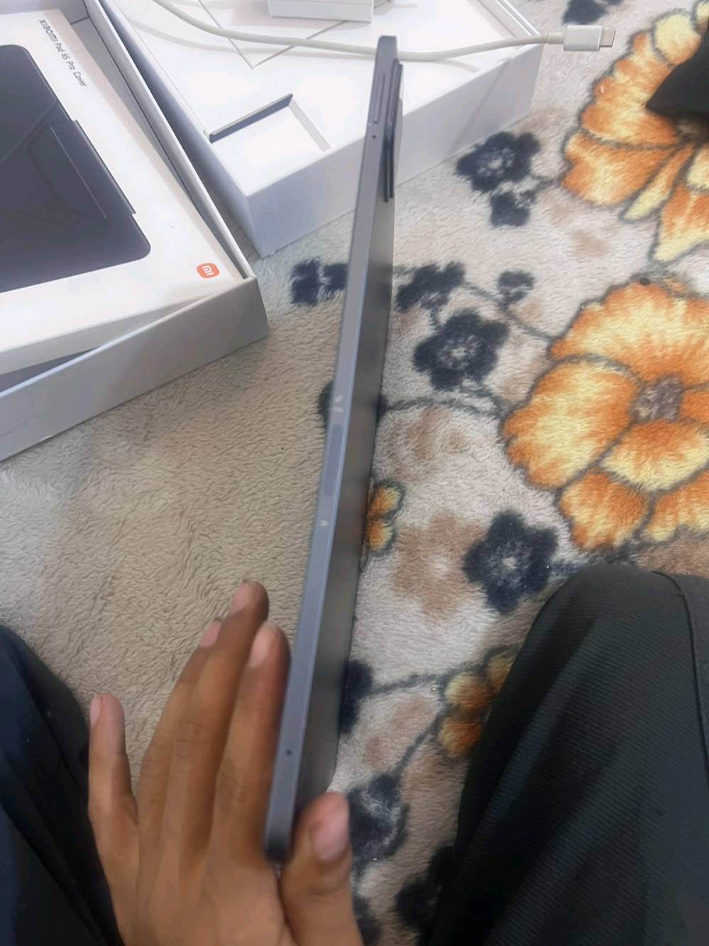 السلام عليكم شاومي باد 6s برو نضيف كلش  مواصفات الجهاز   شاشة حجم كبير 12.4 انج  معدل التحديث للشاشة 144Hz✨  دقة الشاشة ٣K 2032 × 3048 بكسل  معالج 2 Snapdragon 8 Gen 💓💯  سرعة الشحن : ١٢٠w ⚡️ ذاكرة تخزين كبيرة الحجم : 512GB 📂✨  رام : 12GB🔥❤‍🩹 الكاميرا الاساسية :  50MP 📷  الكاميرا الامامية : 32MP 📷  بطارية حجم كبير 10000mAh🔋✈️ أربع سماعات تدعم  Dolby Atmos و Dolby Vision 🔊  بصمة جانبية وبصمة وجه😍  السعر : 560 فقط🤍💫  +هديه حافضه مغناطيس♥️ يوجد توصيل
