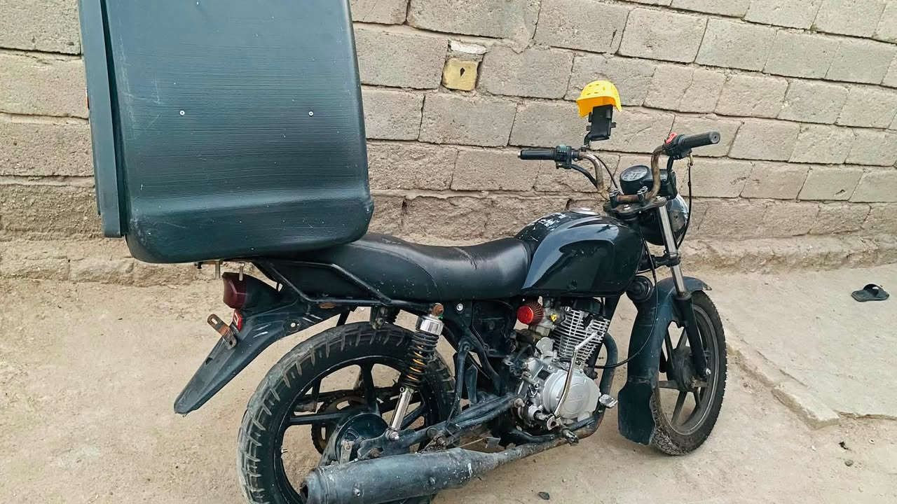 رقم وسنويه الرقم ما مستلمه بلمرور دراجه كيواي قفل 900 محرك سونك شراي تعال
***********
مكاني بصره
