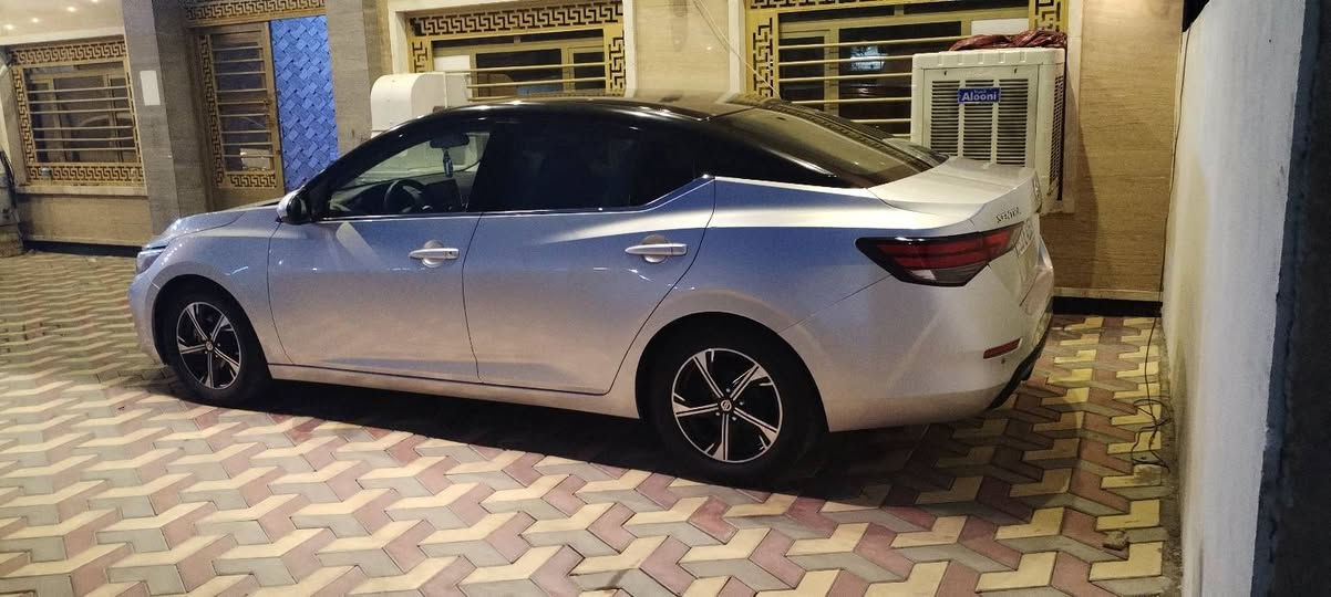 السلام عليكم 🌹 🌹 🌹
السعررر 110$ بيها مجال بسيط 
نيسان سنترا SV 2022  رقم بغداد حادثها حرق نص جاملغ خلفي وقبغ جنطه وهنا بالعراق صارت بيها مكانات صبغ اثر طخات سطحيه بدون اي دواخل نهائيا ابيع حزام علمود لا ادوخك ولا ادوخني السياره بجم شركه كبس وبدون ايرباك حجر بيئه بلادي وماكو اي گلوب مأشر بالدشبول تخم تاير وويل كب جديد منظومة زنون كير مكينه كله جديد والحمد لله وترايها ناعم ماشيه 58 ميل سنويه وهزه جديده تحويل مباشر مكان السياره بغداد الدوره للاتصال / *********** وبي واتس
ملاحظة// اخوان منزل بالمنشور صور امريكا وسونار جديد وكاتب كل التفاصيل شوفهن واقتنع ولتسألني شبيها مابيها كلشي ذكرت ونزلت واللي يشوفها غاليه خلي يعبر المنشور والله يرزق الجميع
