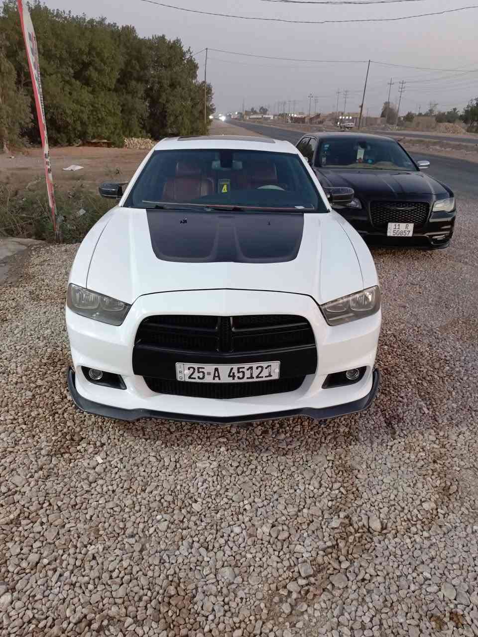السلام عليكم جارجر 11فول 1علئ1 بيها منضومت غاز  بيها ضعف بل تور باين مكينه 3600برغي ما مفتوح بيها اكسن جديد  حداديه جديده بسمي مداور وين ما تريد سنويه ال2031هزه جديده مكاني ديوانيه ***********
