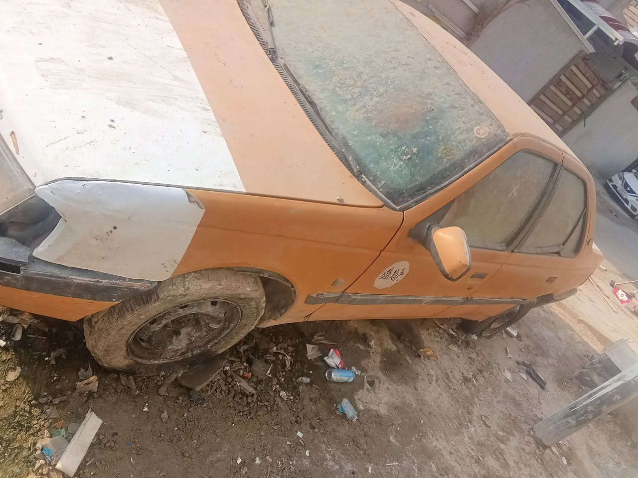 بيجو 405 للبيع الساره كطعت نار فيت بم وطفت 
السياره طافيه مديل 12
راعيه راح رقمه من عندي ابعيع هيج كوم حديد كهربائيات كله شغاله بس السياره ماتشتغل السعر 8 اوراق
مكاني البصره 
***********
