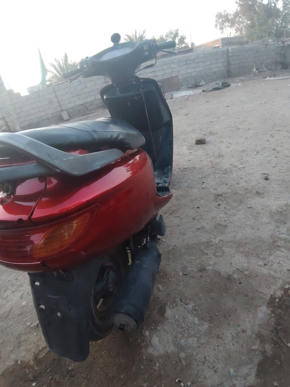 سلام عليكم فراشه للبيع لايتات اشاير هورن سلف شغالات دراجه ما  مفتوحه السعر 400وبيها مجال ***********بي واتساب
